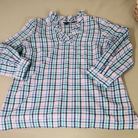 Talbots Plaid Ruffle Collar Blouse No Iron Size 8 - Picture 1 of 6